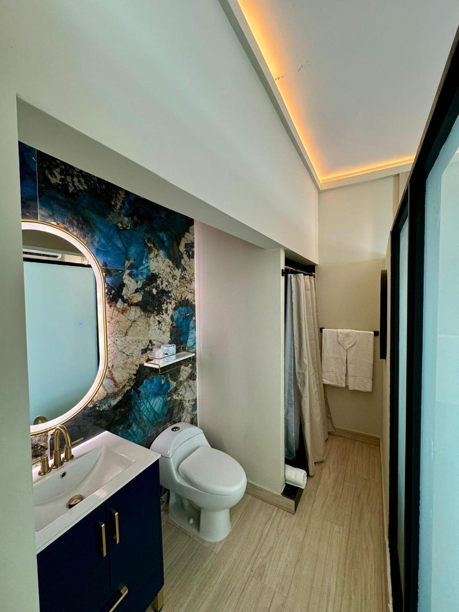 Metro Art Hotel Сан-Хуан Экстерьер фото
